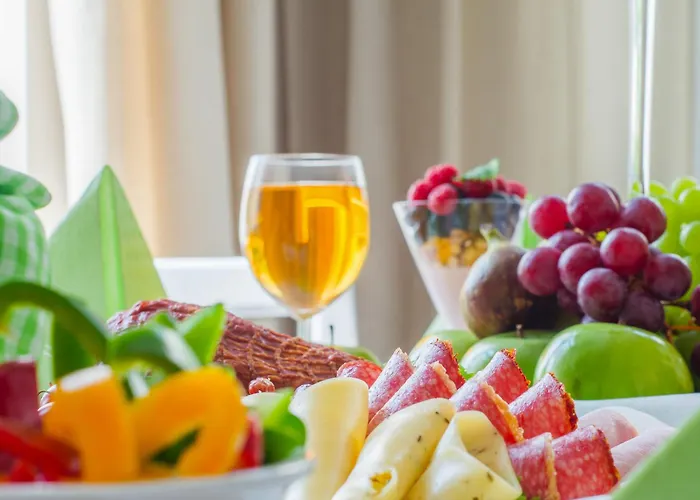 Riviera Apartahotel 3*