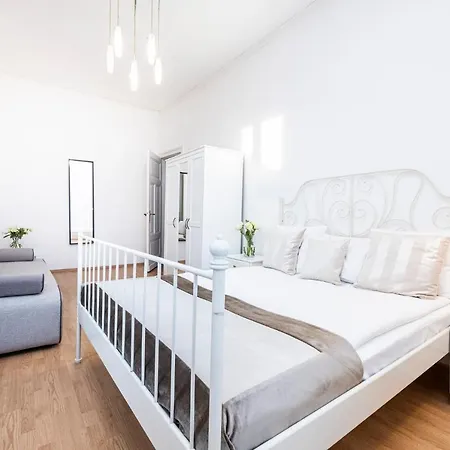 Lägenhetshotell Riviera 3*