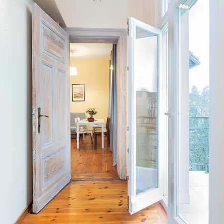 Riviera Lägenhetshotell